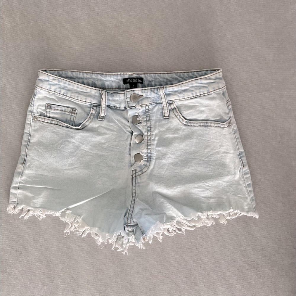 Cutoff shorts - Picture 2 of 5